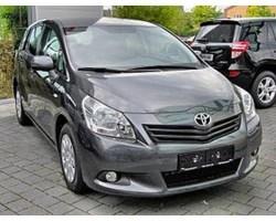 toyota-verso-mk1-r20.jpg