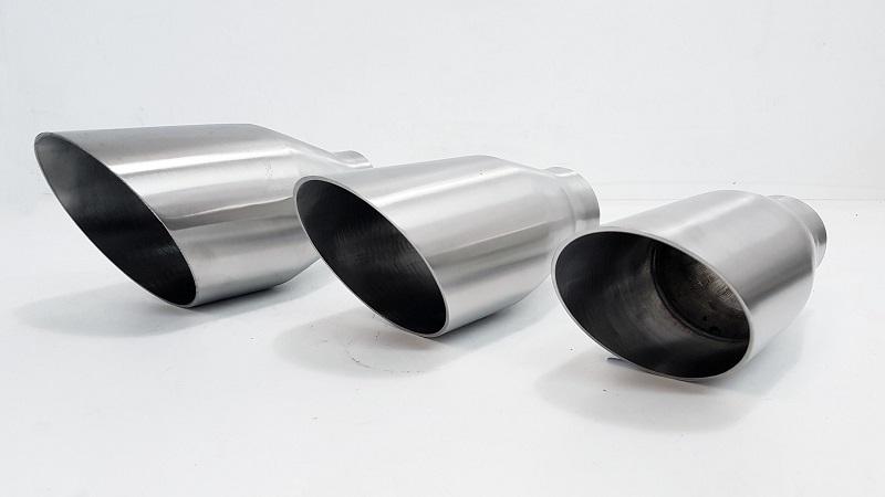 Composants de fabrication d'échappement en acier inoxydable Embouts d' échappement doubles de 76 mm x 89 mm