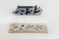 TR-R32-L-vw-golf-5-r32-logos-set-(1).jpg